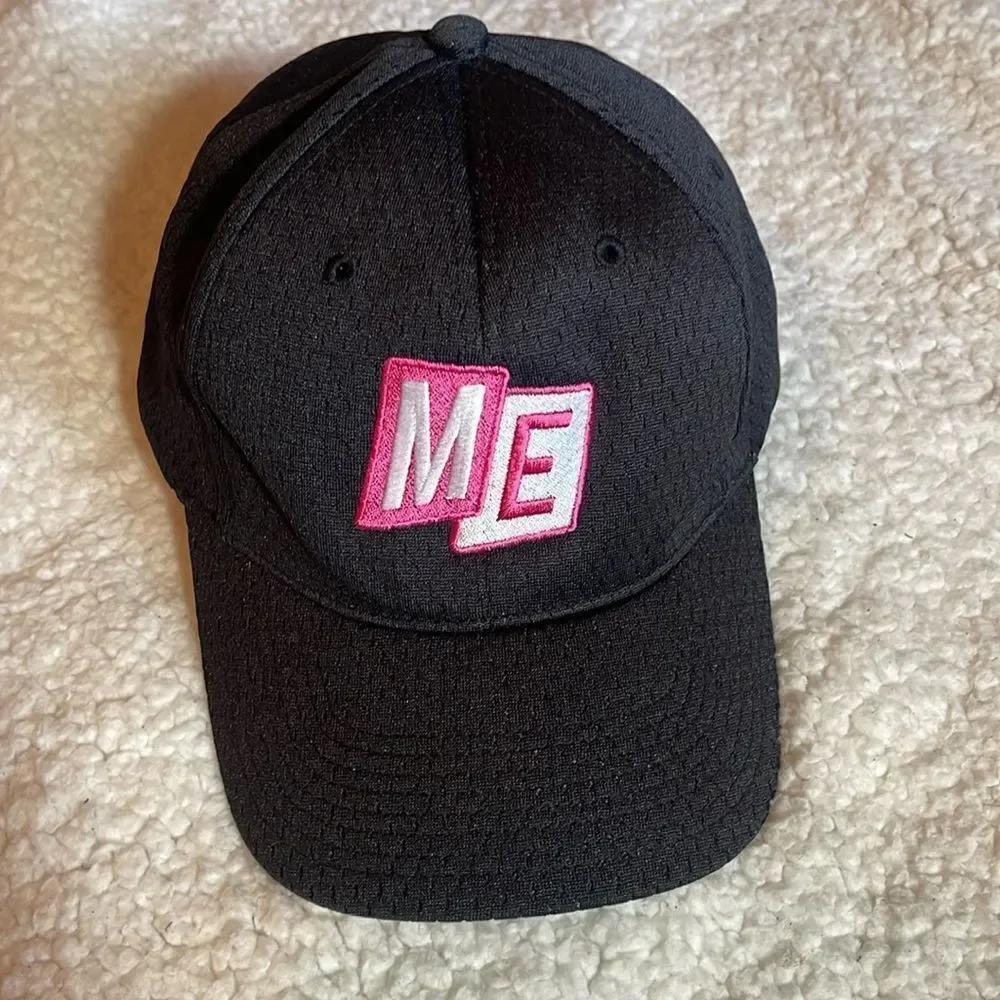 Me hat - Picture 1 of 5